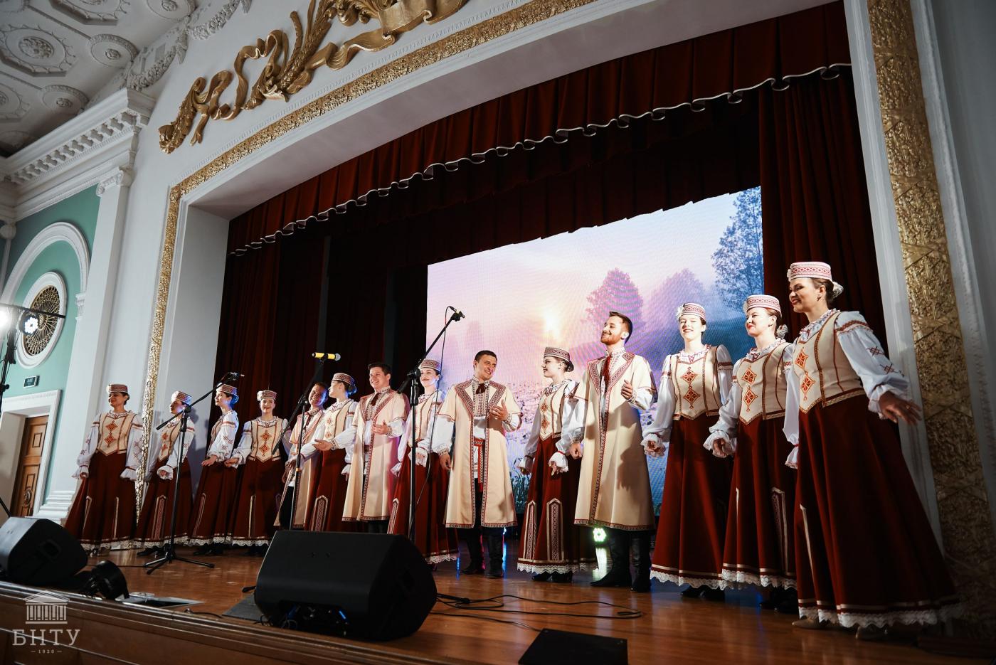 Ансамбль народной песни «Каханачка» принял участие в открытом конкурсе любительских хоровых коллективов и вокальных ансамблей «Кавер.Хор.Шоу»